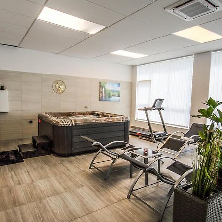 Hotel U Plaze Vranov nad Dyji Ngoại thất bức ảnh