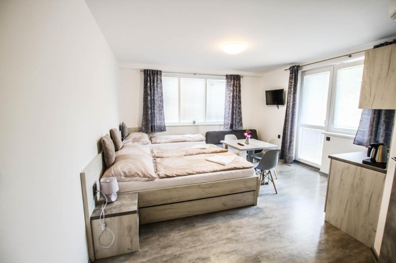 Hotel U Plaze Vranov nad Dyji Ngoại thất bức ảnh